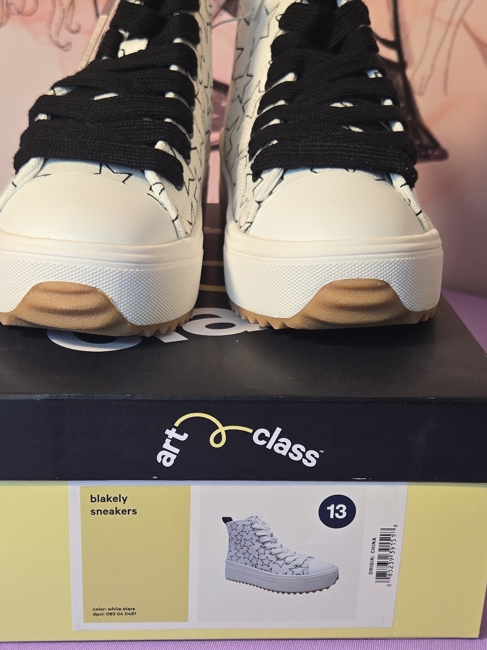 Art Class Kids' White Star High-Top Sneakers with Black Laces - Size 13 - Picture 6 of 10